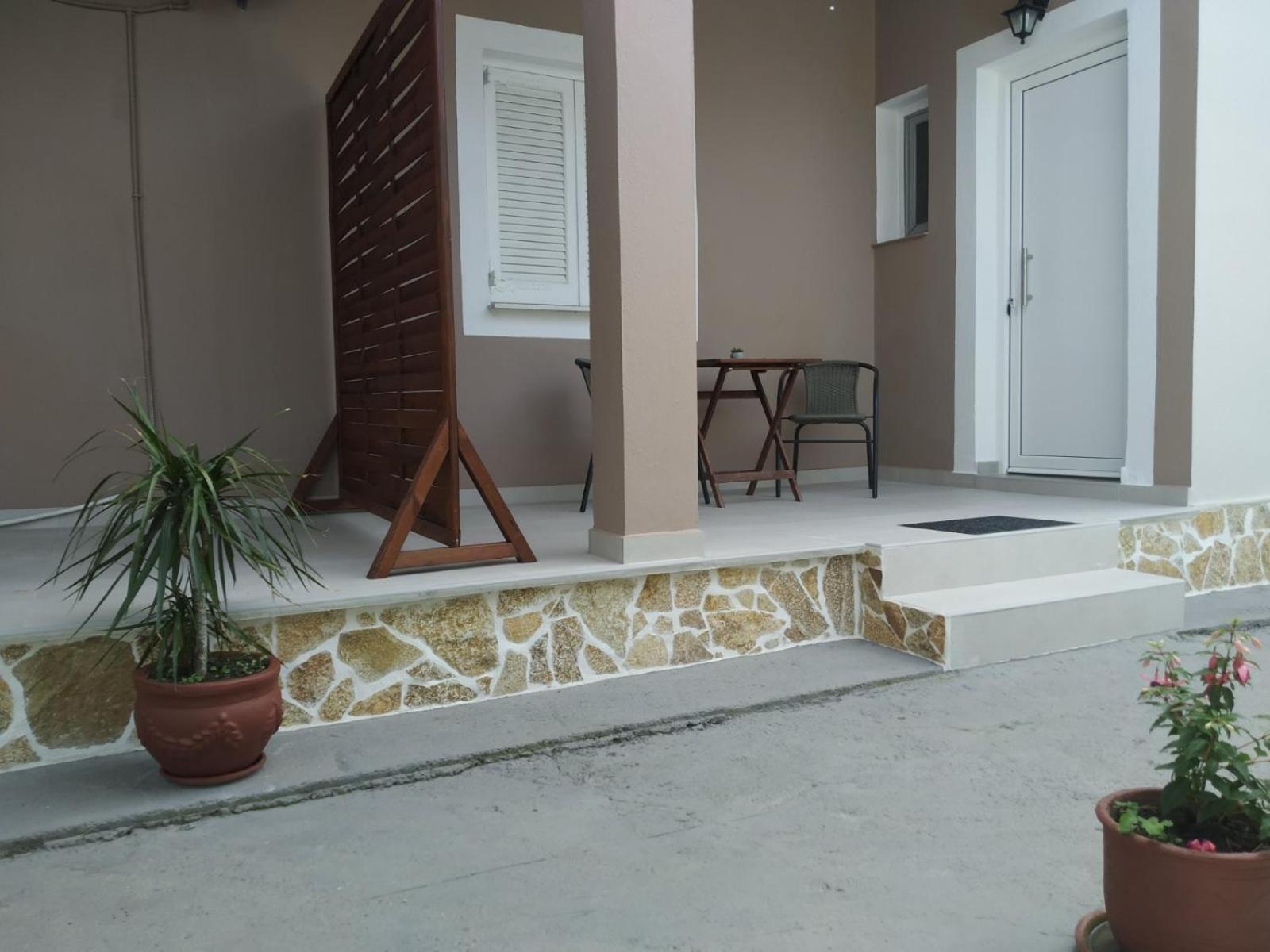 Trousas Apartments روذا المظهر الخارجي الصورة
