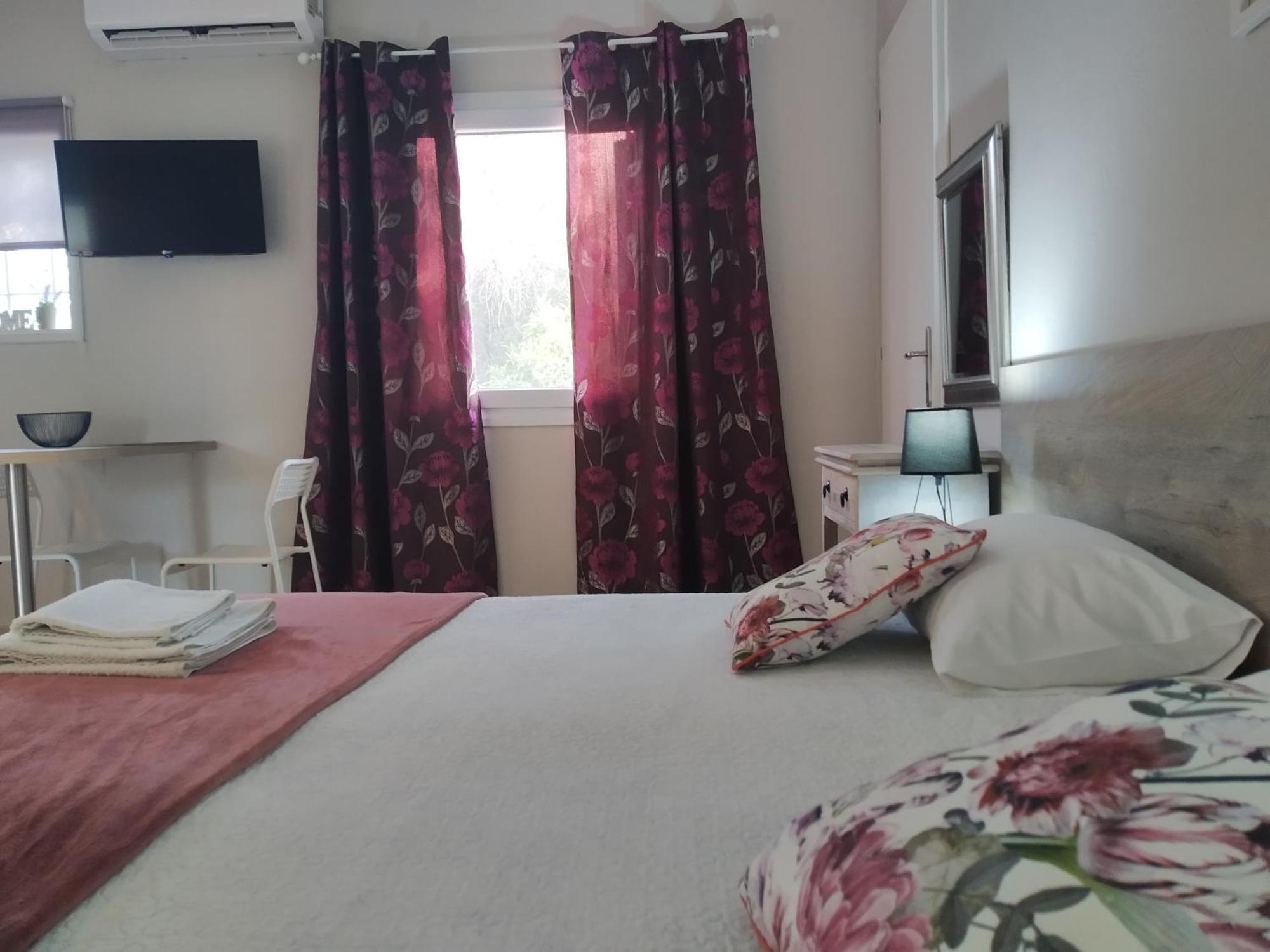 Trousas Apartments روذا المظهر الخارجي الصورة