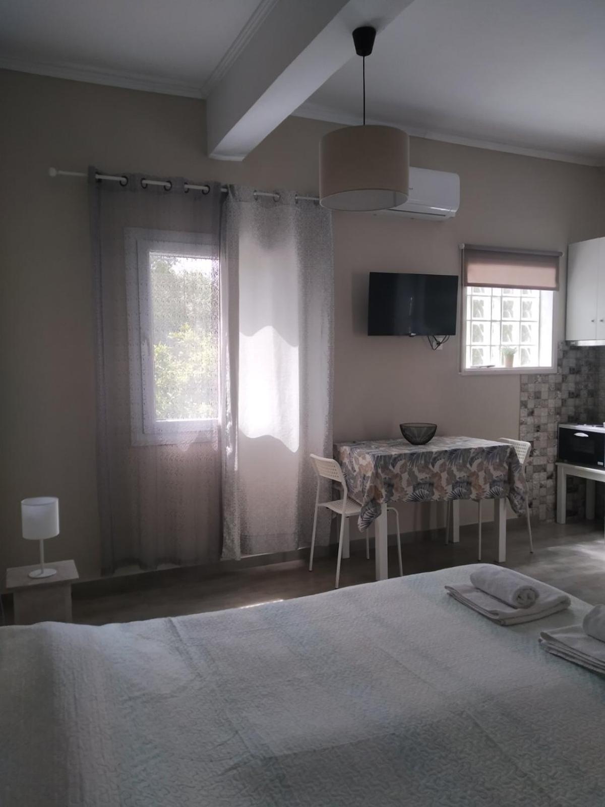 Trousas Apartments روذا المظهر الخارجي الصورة