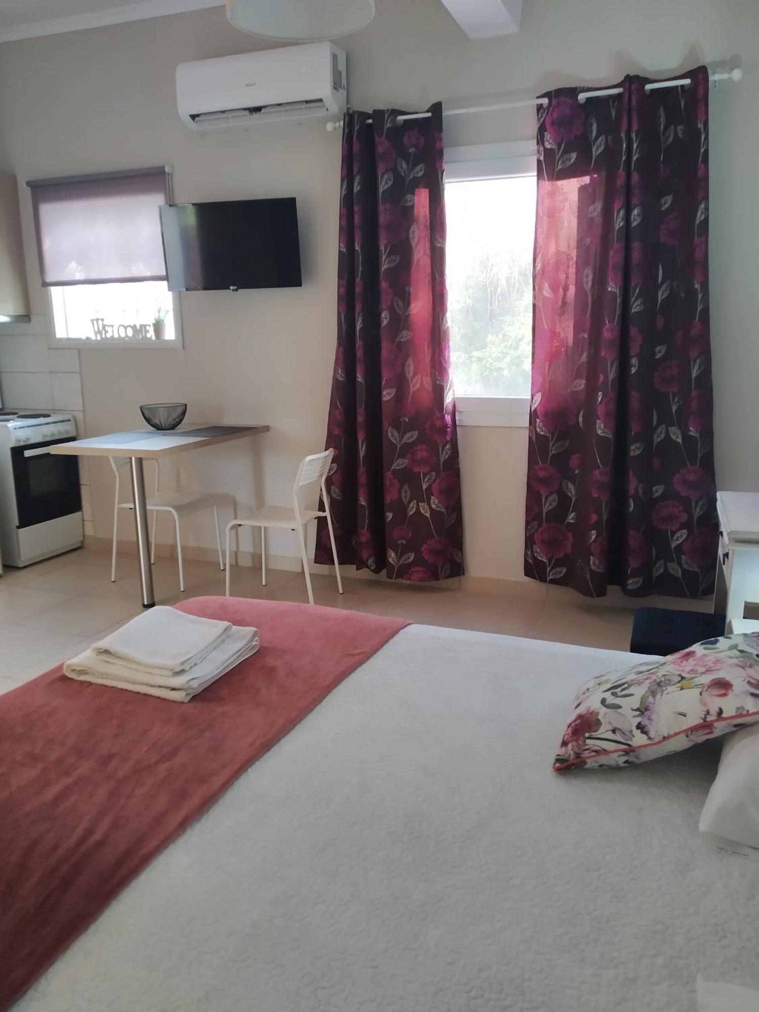 Trousas Apartments روذا المظهر الخارجي الصورة
