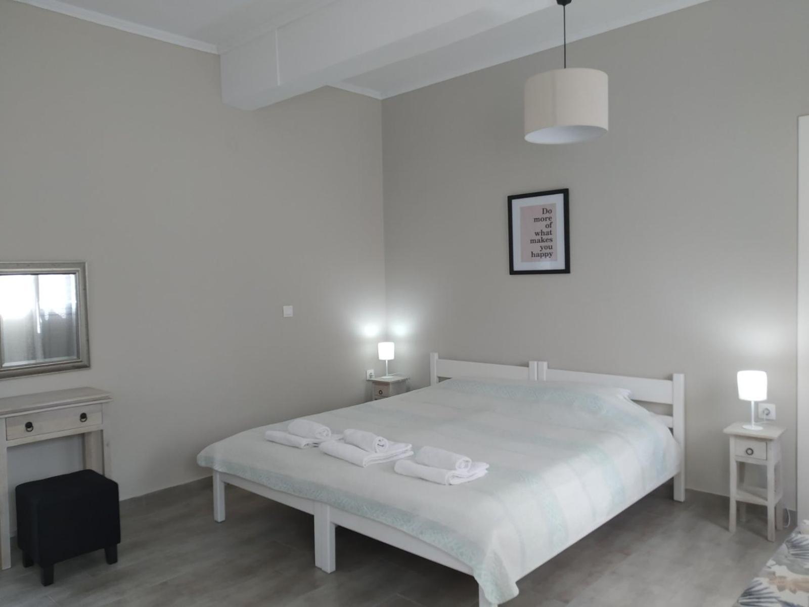Trousas Apartments روذا المظهر الخارجي الصورة