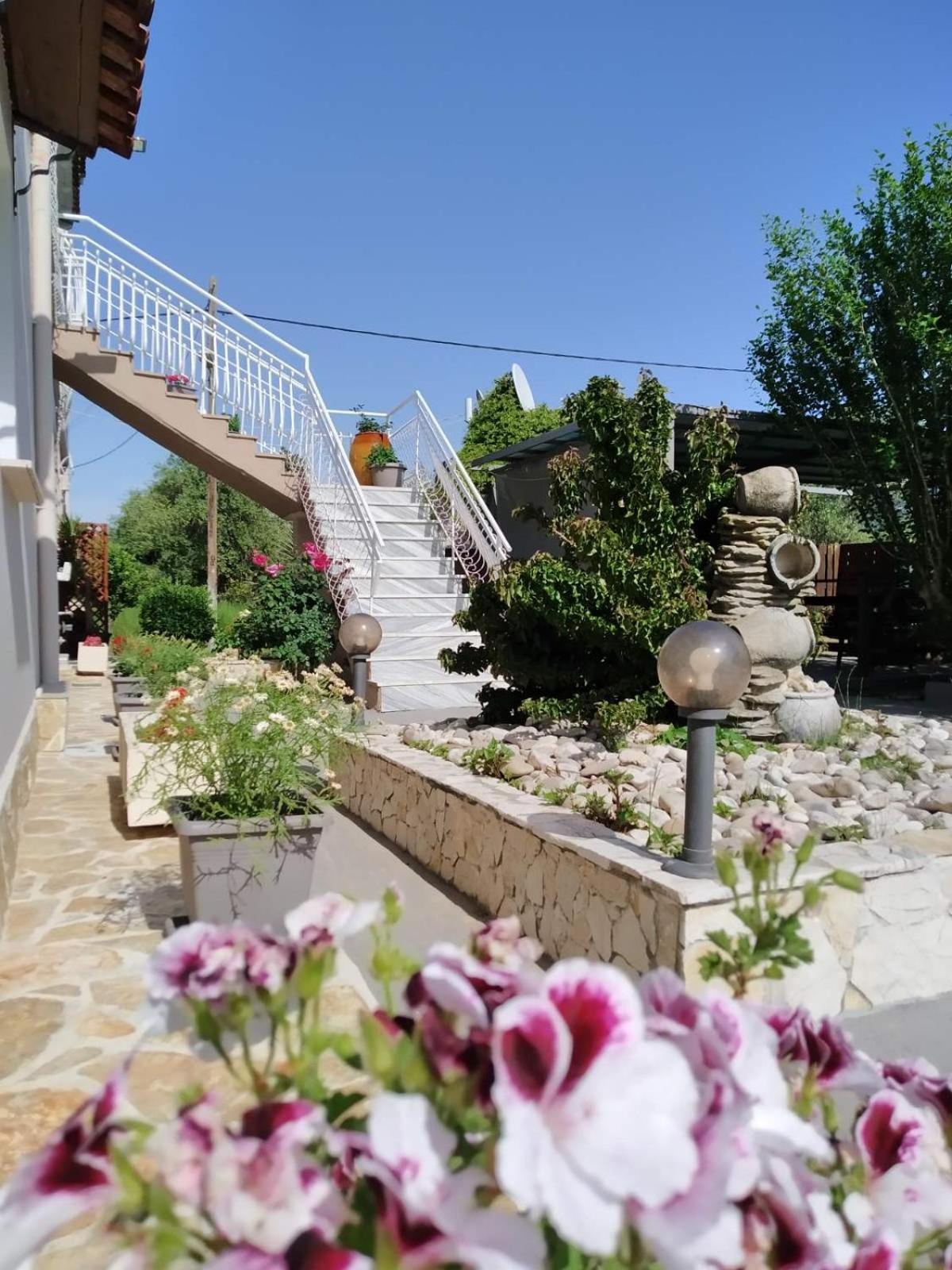 Trousas Apartments روذا المظهر الخارجي الصورة