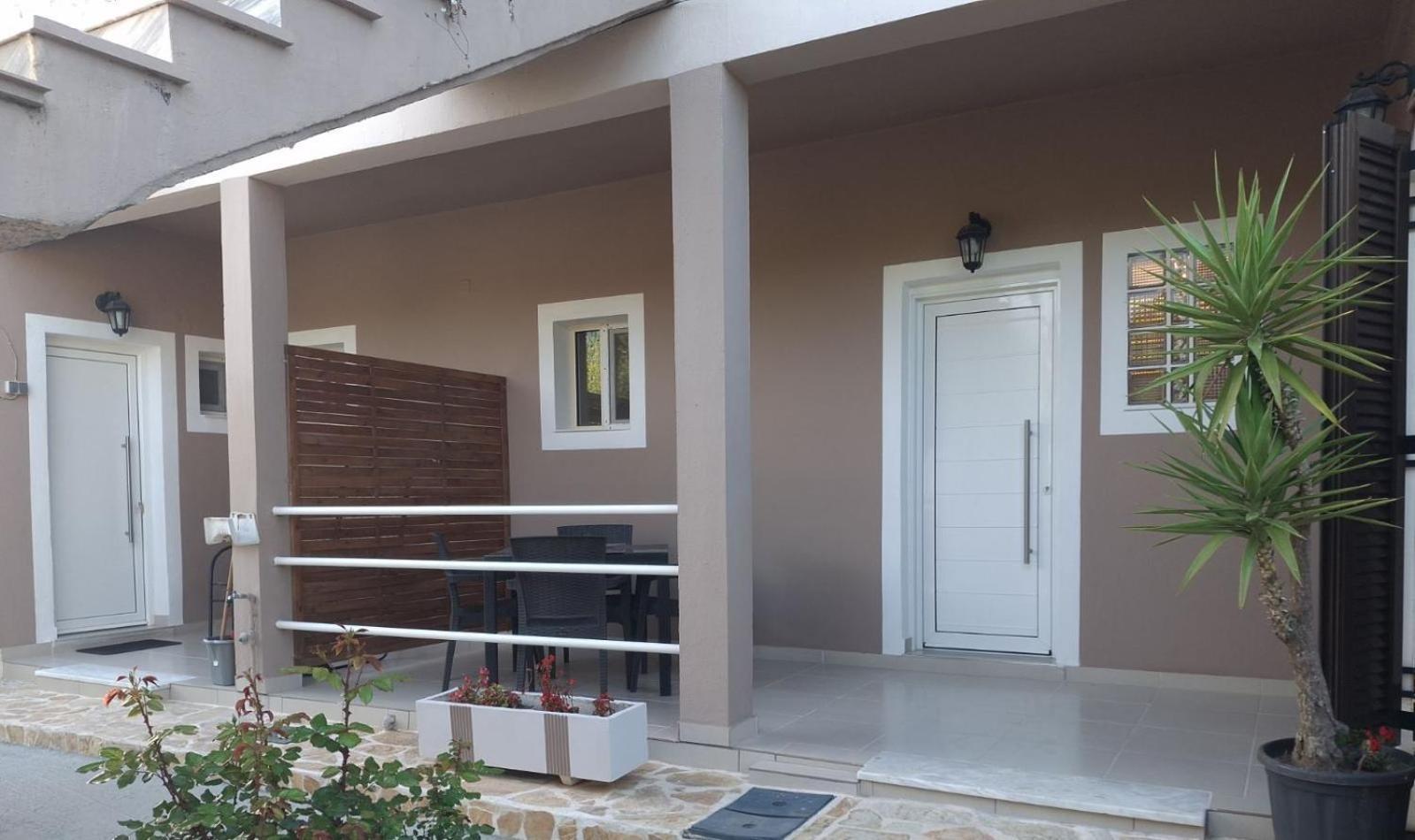 Trousas Apartments روذا المظهر الخارجي الصورة